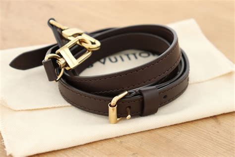 Products by Louis Vuitton: Adjustable Shoulder Strap 16 mm Ebene